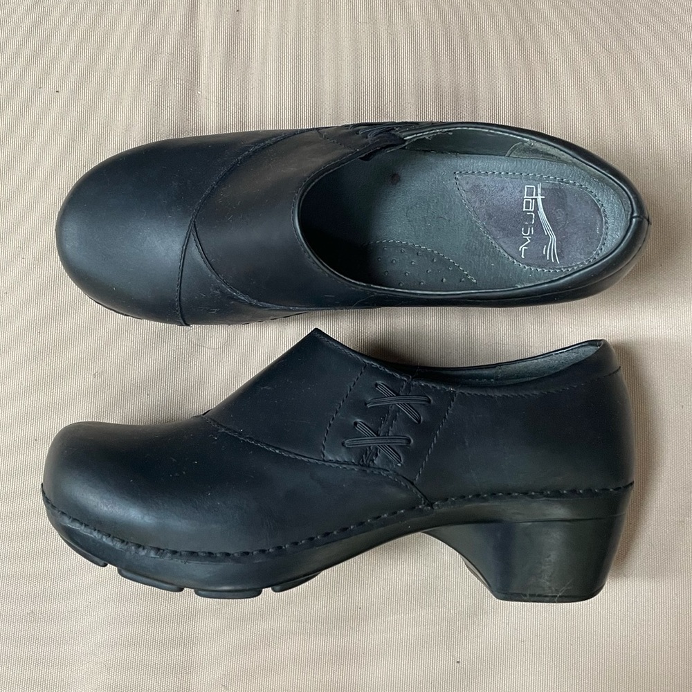 Dansko Stacie Leather Cross Stitch Black Clog 9.5-10